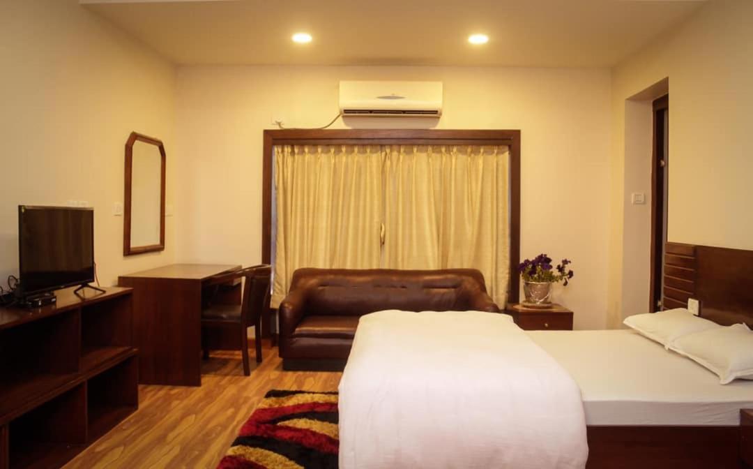 Hotel Dimond Grand Villa Kathmandu Exterior photo